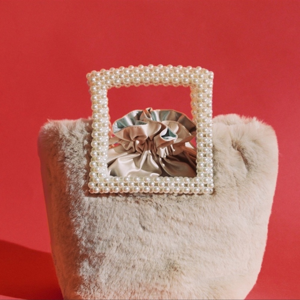 ZARA FAUX FUR BASKET BAG WITH PEARL